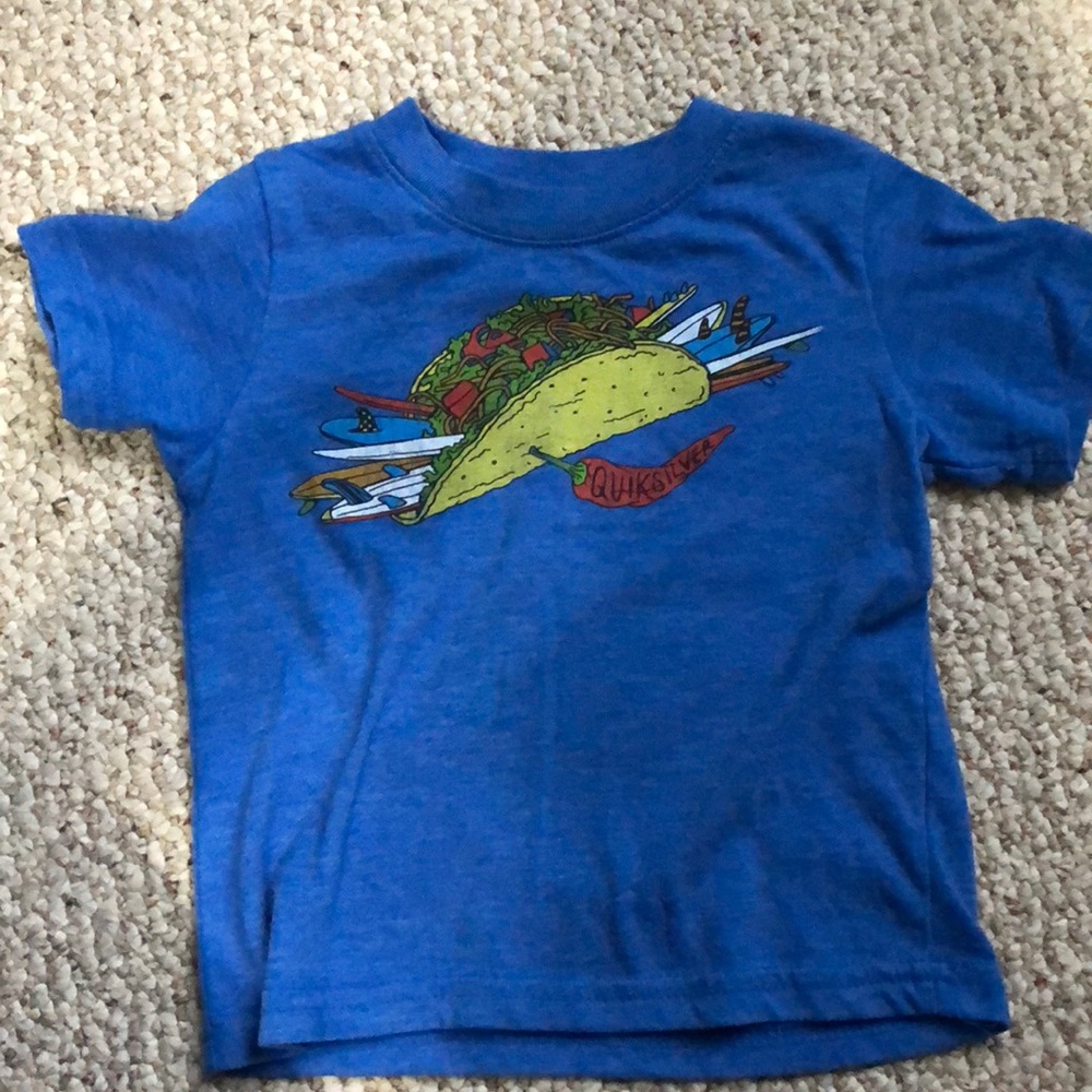 Blue taco and surf T-shirt. Quick silver.